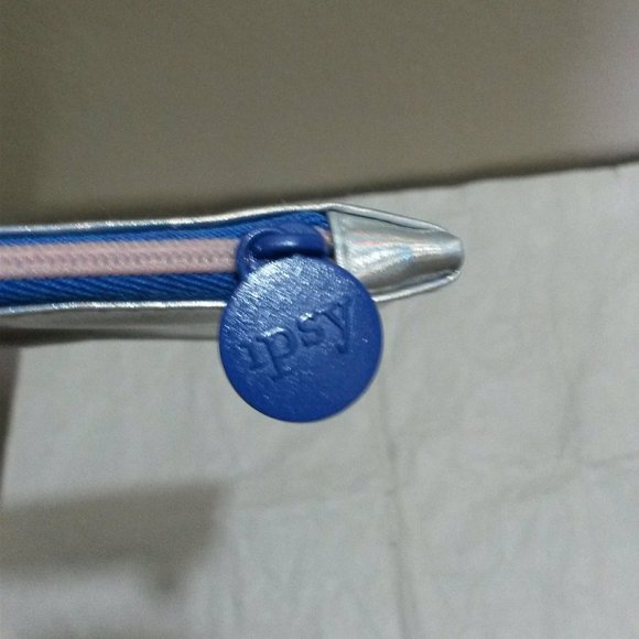 Iridescent Cosmetic Bag - Picture 2 of 16